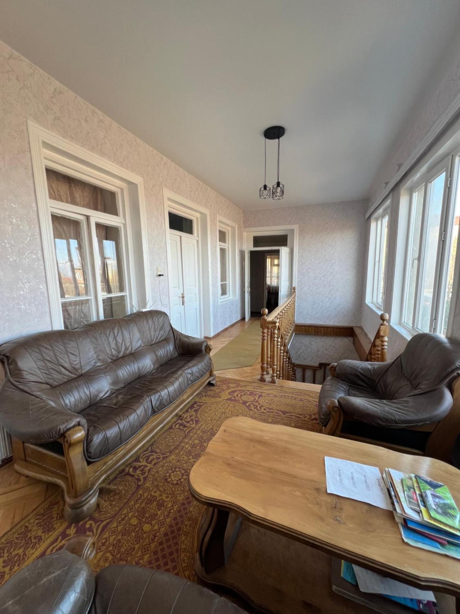 Guesthouse Lilia &Wine Celler Telavi Exterior foto